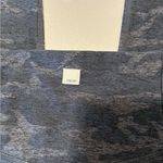 Vuori Heather Charcoal Gray Athletic -High Waisted Soft leggings Camo size Small Photo 3