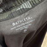 Athleta camo printed mesh racer run shorts 4” 2XL Photo 7