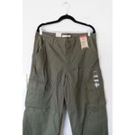 Levi's '94 Green Baggy Cargo Mid-Rise Pants Women's Size 31 Photo 3