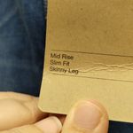 Levi's  NWT Women's Size 14 (32 Waist) Mid Rise Skinny Leg Slim Fit Crop Jeans Photo 6