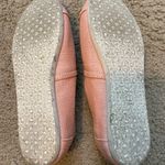 Toms Pink Photo 2