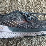 Brooks  Women's Gray Adrenaline Athletic Shoes with Minor Wear/Damage Size 9 Photo 10
