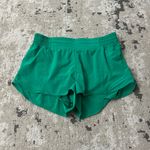 Lululemon  Hotty Hot High-Rise Lined Short 2.5" Size 10 - Kelly Green Photo 2