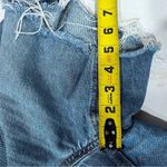 Old Navy Distressed Dad Denim Jean Shorts 5” Women’s Size 4 Photo 9