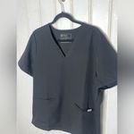 FIGS  Casma Three-Pocket Scrub Top Black Sz XL Photo 5