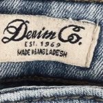 Denim & Co . Size 6 Light Washed Skinny Leg Distressed Stretchy Jeans Photo 7