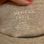 American Eagle Women’s size Medium beige  ribbed cropped top Photo 3