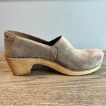 Dansko Mavis Nubuck Leather Slip On Clogs Size EU 41 Comfort Shoes Taupe Tan Photo 7