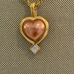 Gold tone Heart light pink Pendant Necklace Photo 2