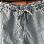 American Eagle  Size Extra Small XS Teen Girl Denim Jean Blue Women's Shorts Photo 1