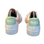 Nike WMNS  BLAZER LOW LE WHITE-BLEACHED CORAL PINK SZ 11.5 [AV9370-105] Photo 3