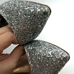 Badgley Mischka Daisy II Glitter Heels Women’s Size 6 Gray Stiletto Pointed Toe Photo 4