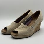 Toms  Shoes Women's Sz 9 Beige Twill Classic Wedge Cork Heel Peep‎ Heel Slip On Photo 1