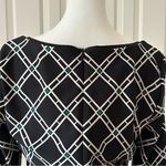 White House | Black Market  - Black Diamond Green Trim Lined Stretch Dress - Size 8 Photo 3