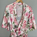 Show Me Your Mumu Show Me Your‎ Mumu Robe Floral White Pink Kimono Tie Waist Bridesmaid Wedding Photo 5