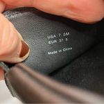 Vince  black leather Kirkland slip on‎ shoes size 7.5 Photo 5