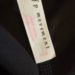 Free People  FP movement size Medium Daybreak Camo 7/8 Legging with mesh Photo 4