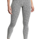 Athleta  Salutation Stash II Textured Tight Leggings XS Black White Pockets Gym Photo 0