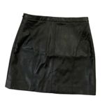 Urban Outfitters Women Size Small Faux Leather Skirt Black (18-315) Photo 1