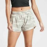 Athleta  3” Hustle Shorts Taupe Camo‎ Size Large Photo 0
