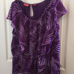 Elle FINAL MARKDOWN Ladies  top large Photo 0