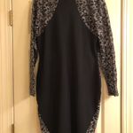 Venus Black & Gold Dress Photo 3