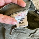 EXPRESS Olive Green Distressed MidRise Ankle Legging Jegging Size 6 Casual Photo 2