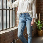 Frye NWT  Sienna Cropped Skinny Jean Photo 0