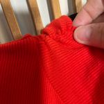 Evereve Women’s NWT Red Sleeveless Banded Mock Neck Top Sz M Colorful Classic 🍅 Photo 6