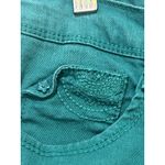 Gloria Vanderbilt Women’s Size 10 Teal Capris Embroidered Beaded Accent EUC. Photo 3