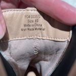 Journee Collection  Nigella Chelsea style ankle boots Size 8.5    B84 Photo 7