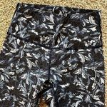 Lululemon Women's Size 4 Align High Rise Leggings Crop Blue Black Patterned Photo 1