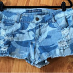 Celebrity Pink  Jean‎ Shorts Photo 0