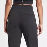 Athleta  Trekkie North Jogger Black Athleisure Pants Women’s Size 2 Casual Active Photo 6