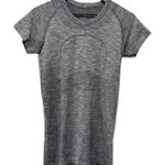 Lululemon  Heathered Gray Swiftly Tech Top Women Sz 8 Short Sleeve Crewneck Gym Photo 0