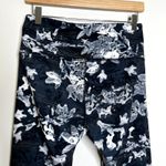 Old Navy  Active Floral Capri Leggings Photo 2