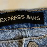 EXPRESS JEAN Cropped Girlfriend Fit Acid Wash Distressed Denim Jeans 8 Photo 4