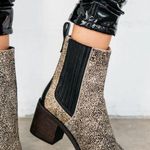 UGG  womens Camden exotic Chelsea boots calf hair dotted block heel size 6 Photo 0