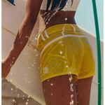 Free People New! Yellow & White Made Some Short Shorts, size 6 Photo 1