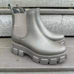 Jeffrey Campbell Chunky Platform Lug Sole Chelsea Ankle Rain Boot Green Designer Photo 0