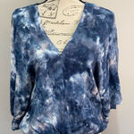 Young Fabulous and Broke Young Fabulous & Broke Top Flowy Kimono Sleeve Tie Dye sz Small Photo 0