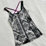 Lululemon Hot To Street Tank in Heat Wave White Black Photo 1
