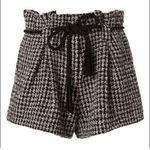 L'Agence  Paperbag Tweed Shorts Houndstooth Tassels Belt Black White Pleated Photo 0