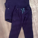 FIGS  scrubs Photo 0