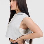 Oner Active RAW LOUNGE SLEEVELESS CROP HOODIE Photo 2