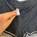 No Boundaries Md cotton Lace Trim Booty Shorts Photo 3