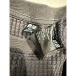 Uniqlo  Waffle Knit Dress Womens Medium Grey Crew Neck Long Sleeve Minimalist Photo 2