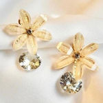 Diamond Flower Stud Earrings Gold Photo 0