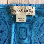 Live and let live Butterfly blouse -  Size Small Photo 4