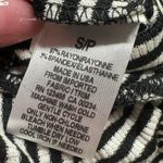 Design Lab: Black and White Stripe Off Photo 3